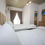 מלון Murati 4*